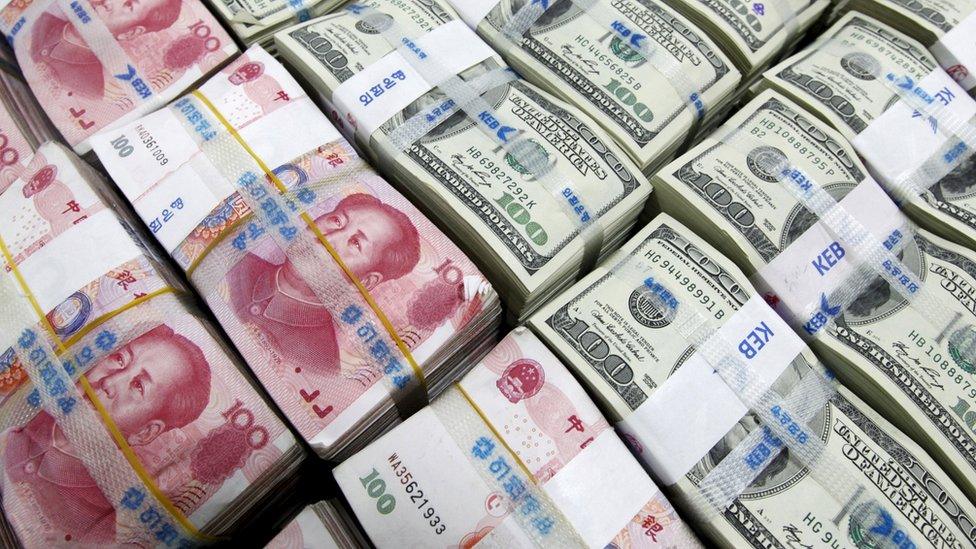 Yuan notes and dollar notes