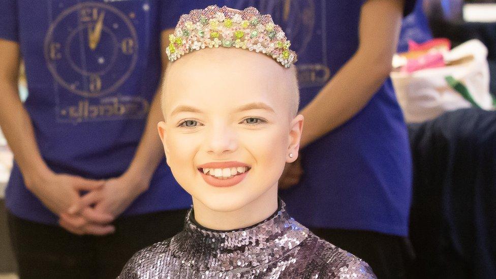 Lily Douglas with Scottish Ballet Principal dancers in their dressing room at Theatre Royal Glasgow. Credit Sally Jubb. (2).jpg