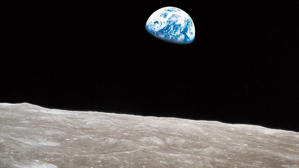 Earthrise-from-the-lunar-surface.