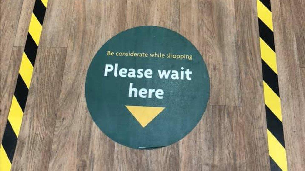 Supermarket floor marker