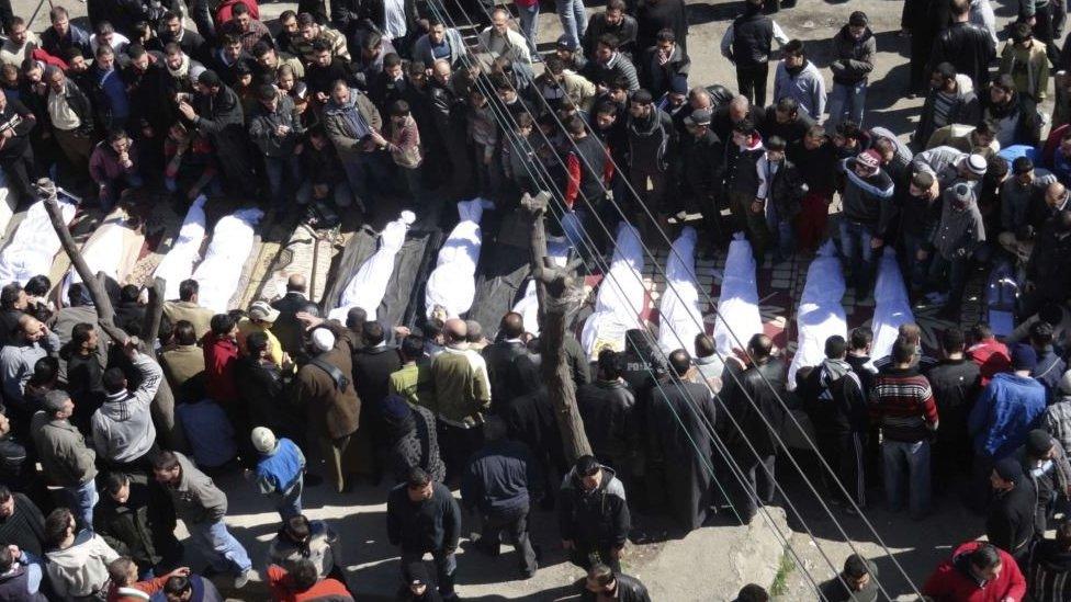 Mass funeral for anti-government protesters in Khalidiya, Homs (26 February 2012)