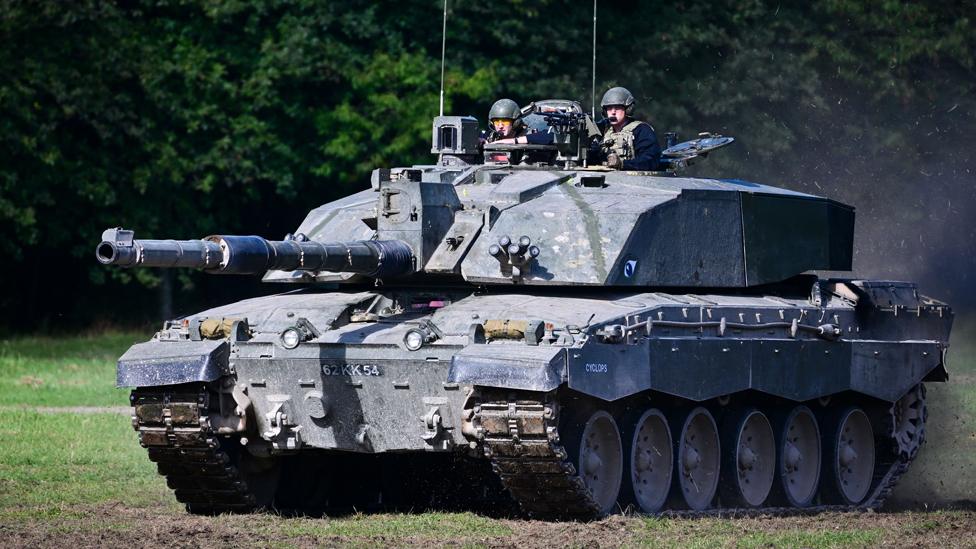 Challenger 2 tank