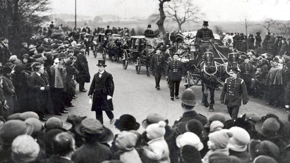 Funeral for victims of Slade Green disaster