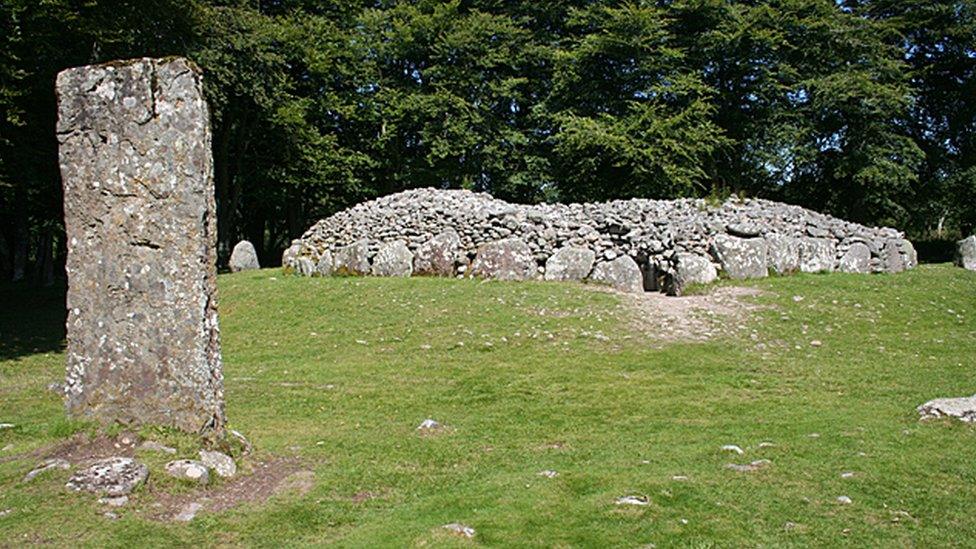 Clava Cairns