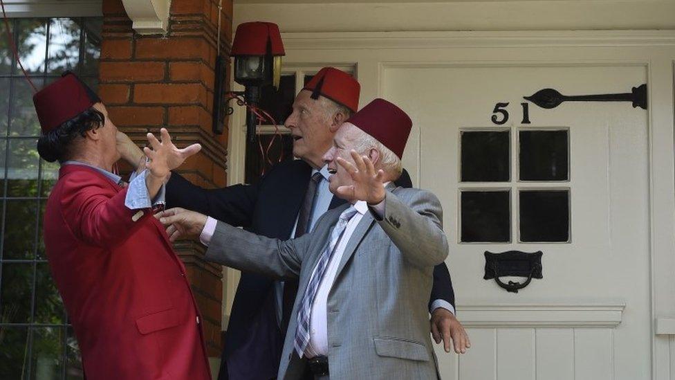 Clive St. James Greenaway, Councillor John Todd and Greg Dyke unveil a Blue Plaque