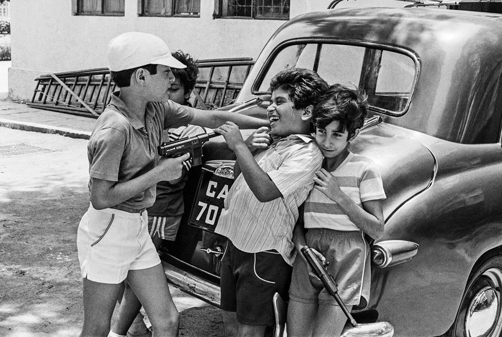 Gun battle at Cusrow Baug, Bombay 1985