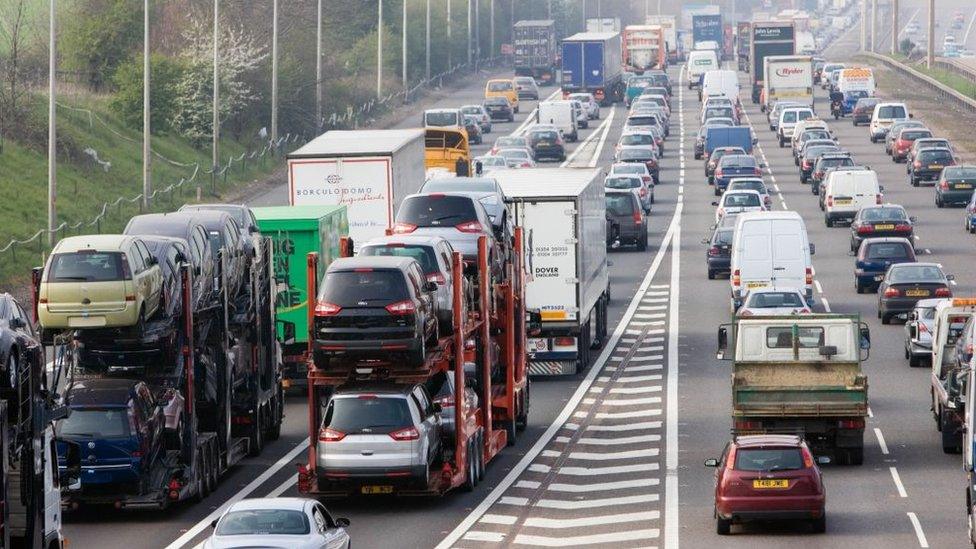 cars-on-motorway.