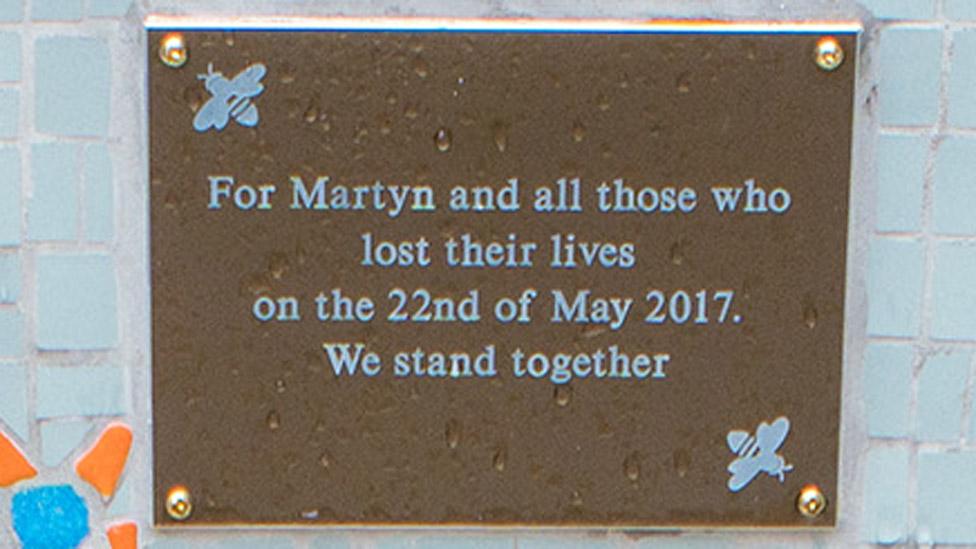 Plaque on memorial bench