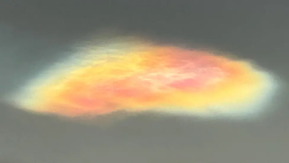 nacreous
