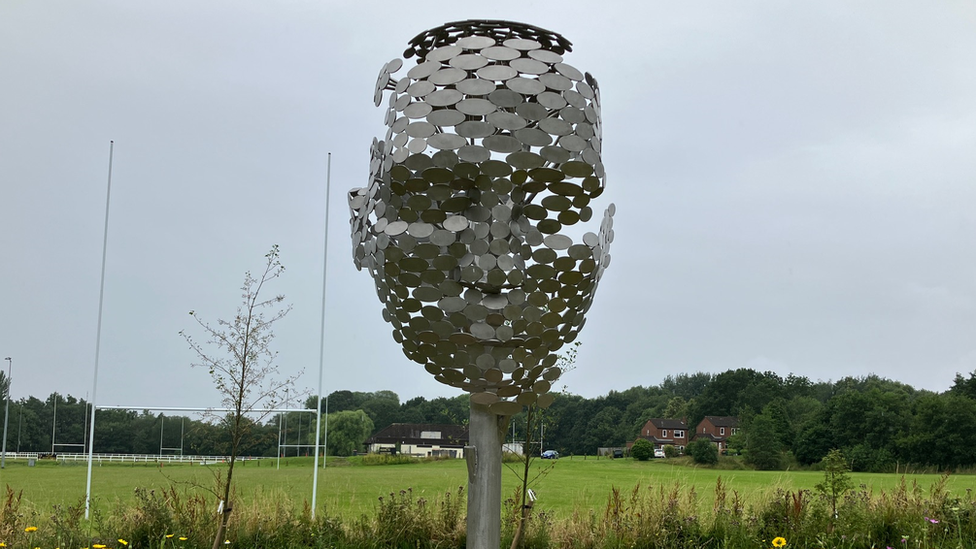 metal sculpture