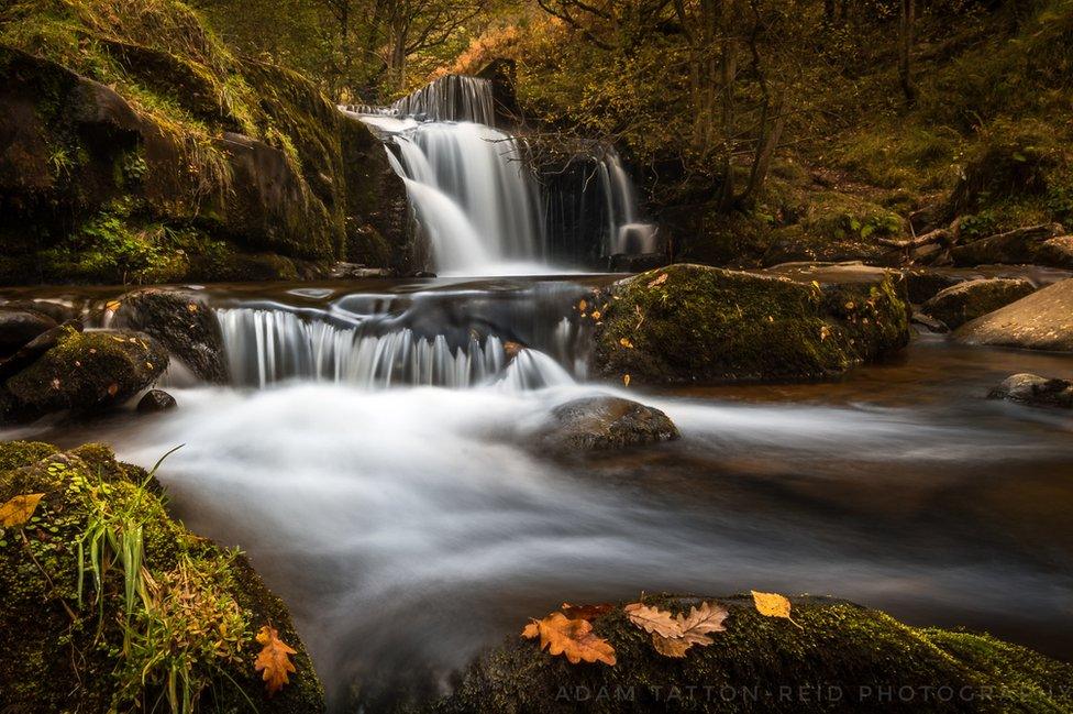 Rhaeadr hydrefol