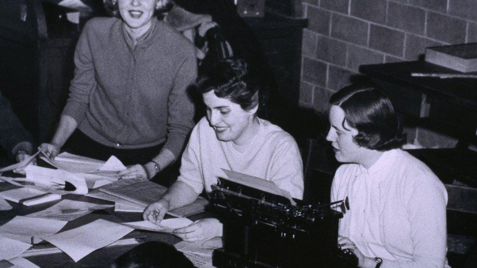 Madeleine Albright with newspaper staff at Wellesley College in 1958
