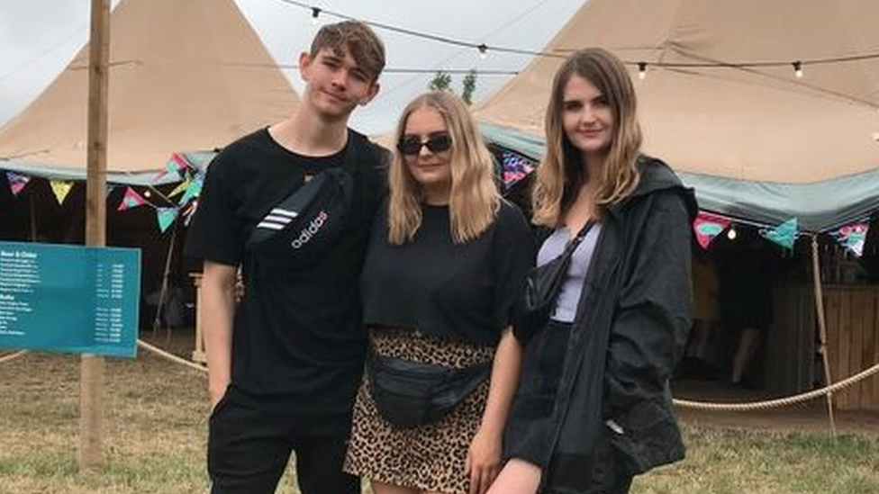 Picture of Ryan, Danielle, and Jess Herbert together