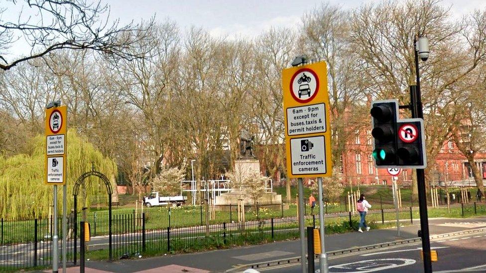 Oxford Road bus lane