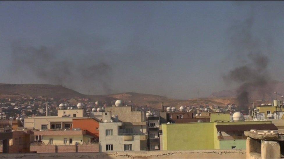 Smoke rising over Cizre (19 December 2015)