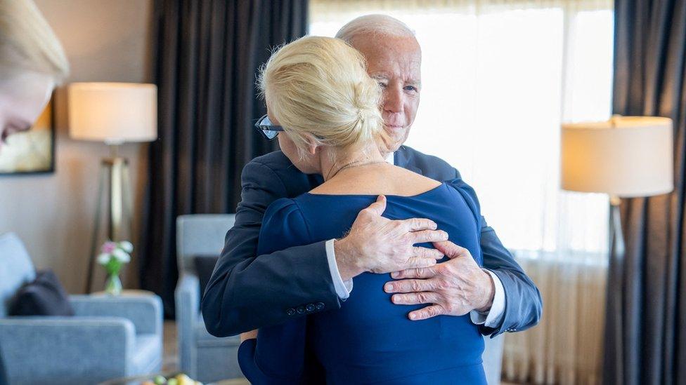 Biden hugs Yulia Navalnaya