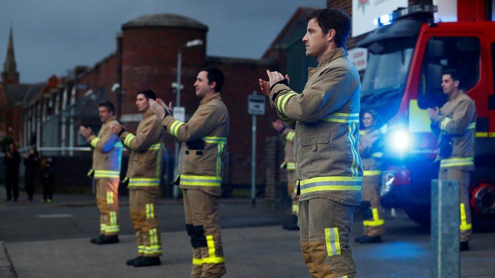 firefighters-clap-for-our-carers.