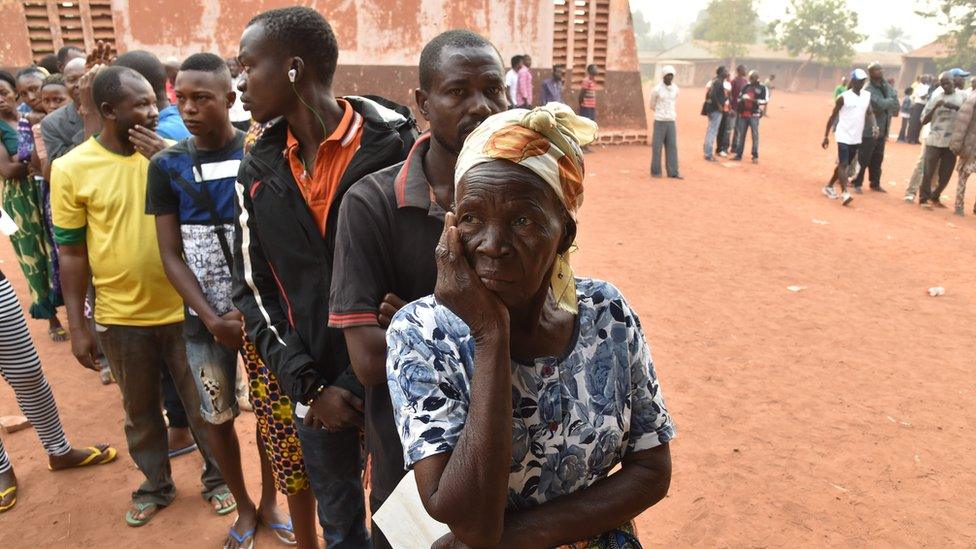 The first round of presidential and legislative polls kicked off in the conflict-torn Central African Republic, with 30 candidates running for president and 1,800 vying for a seat in the National Assembly. The long-delayed elections that are key to ending years of brutal sectarian unrest were postponed on December 25 for three days until December 30.