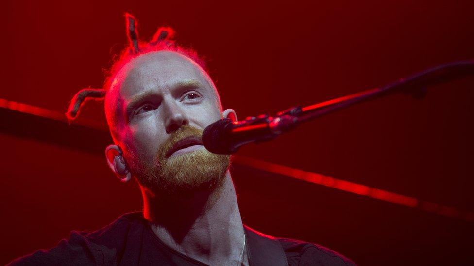 Newton Faulkner