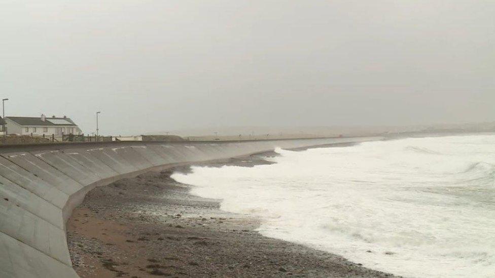 Waves in Stornoway