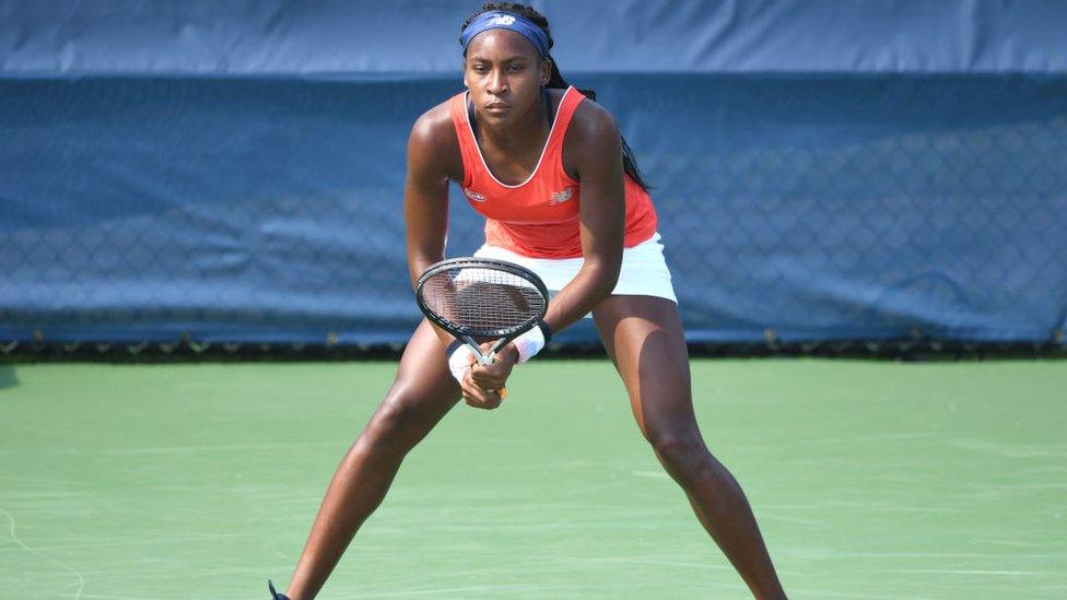 Coco-Gauff-on-court.