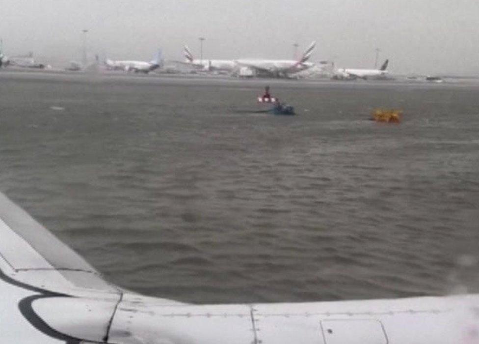 Flooded apron at Dubai International Airport (16 April 2024)