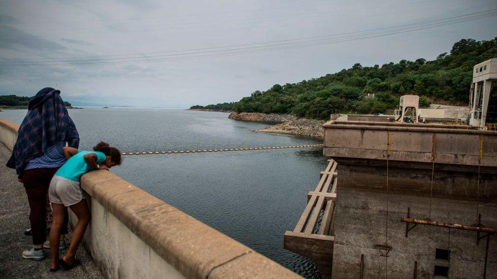 Kariba dam