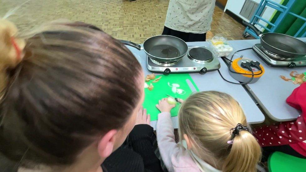 A cookery club run by Flourishing Families