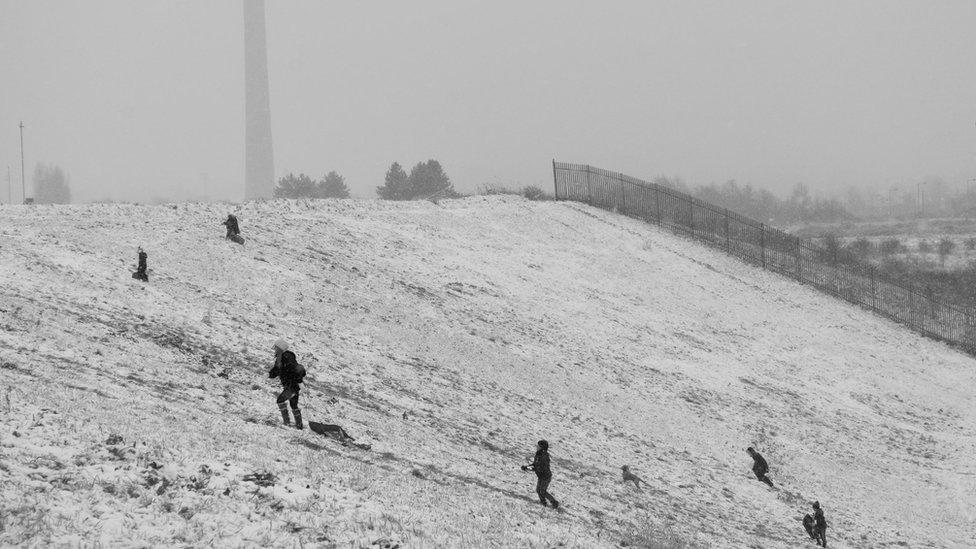 Children in snow