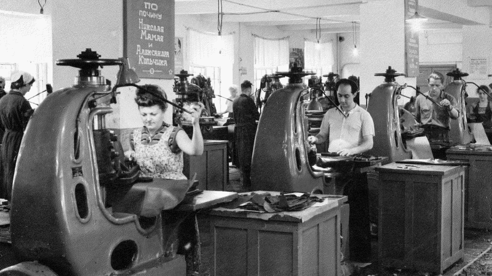 Igor's grandmother working a Donetsk factory in the 1950s