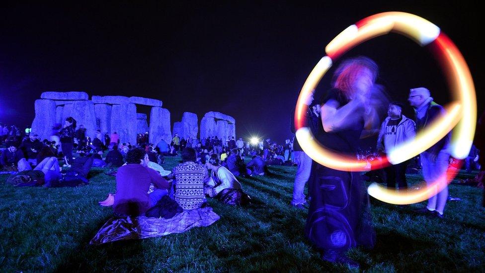 Stonehenge solstice