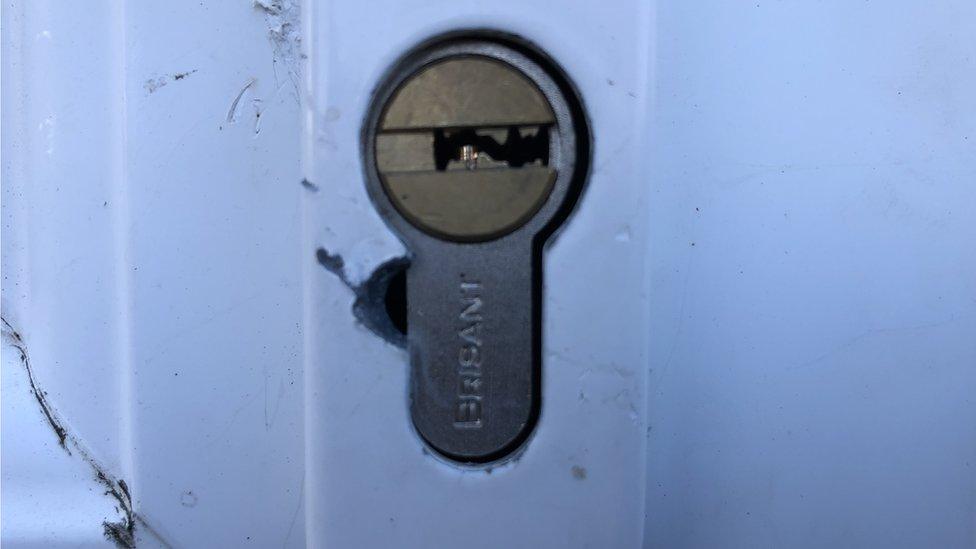 Keyhole in door