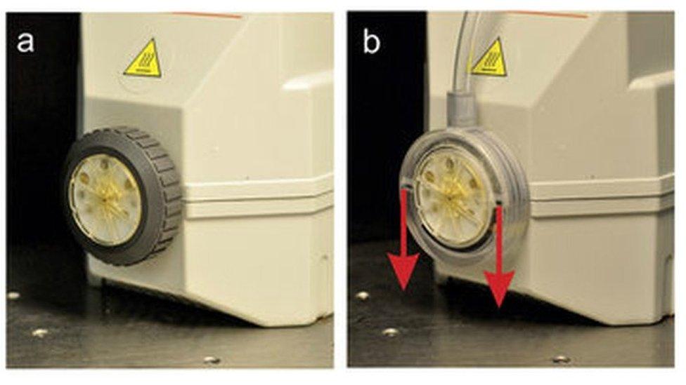 A vapour scanner