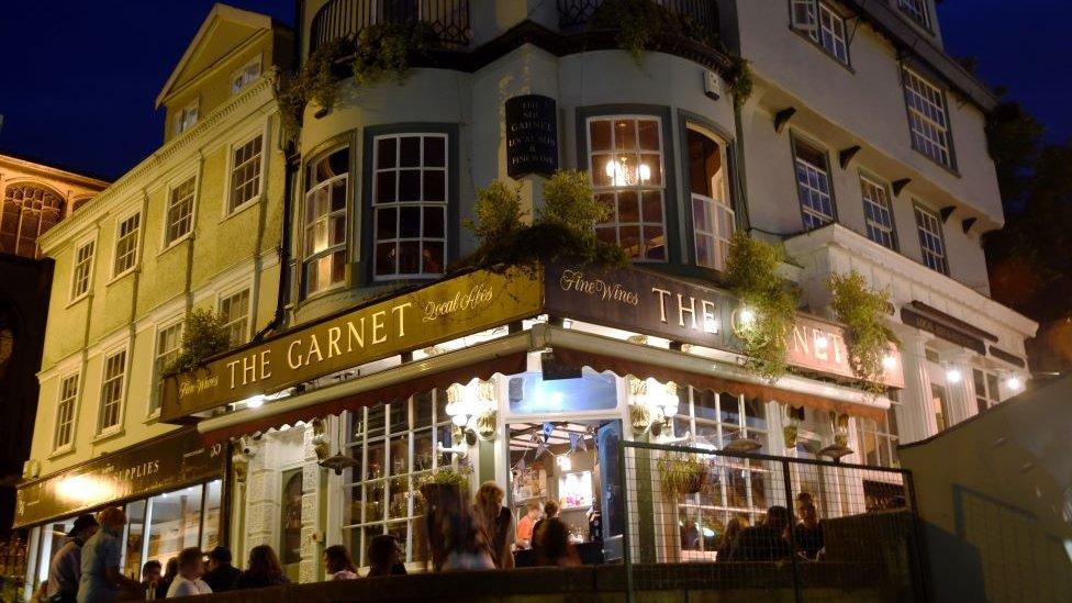 Sir Garnet pub