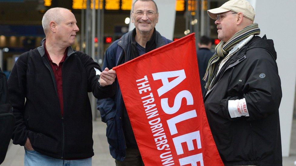 Aslef picket line