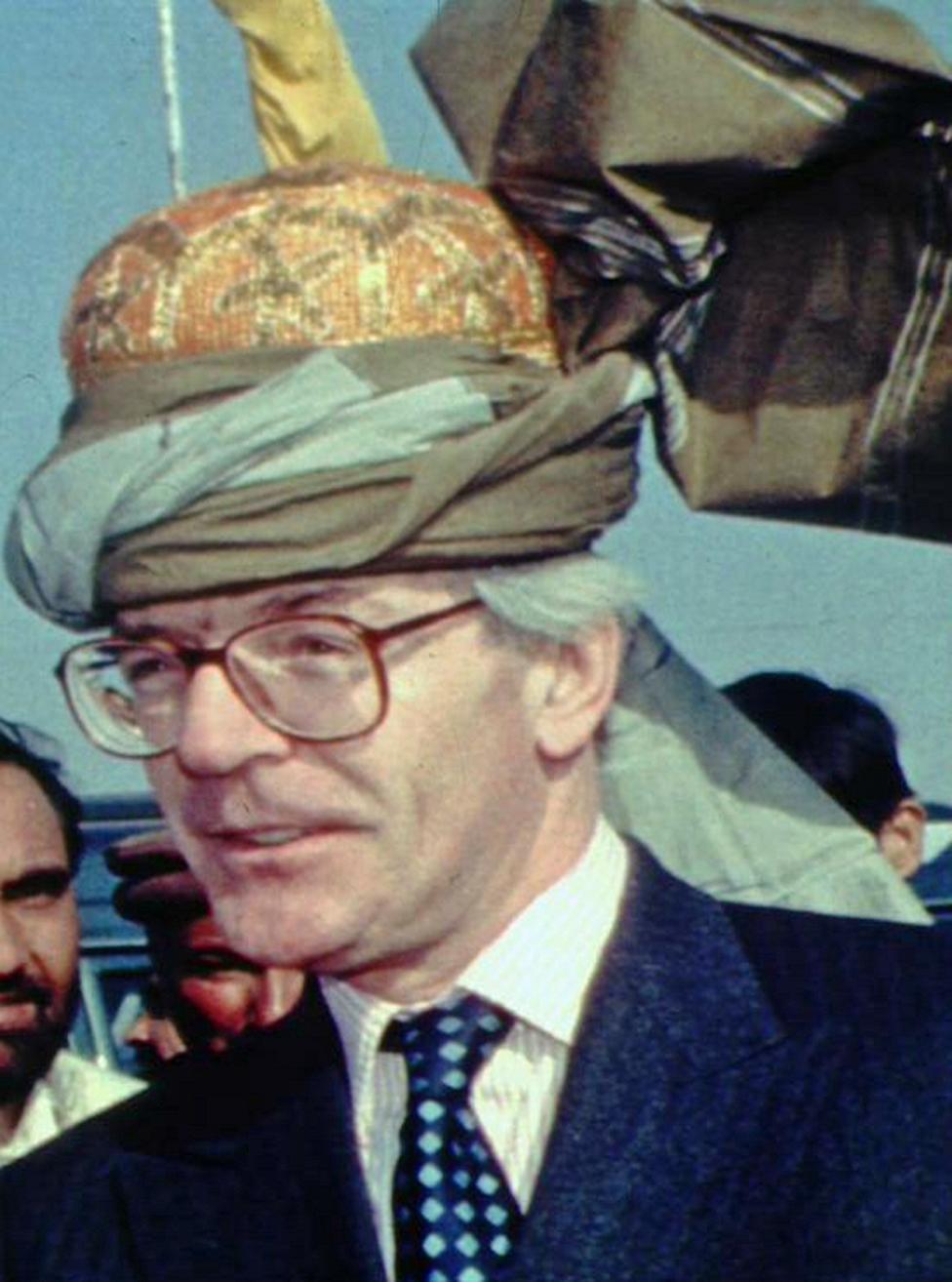 1992: John Major in a turban in India