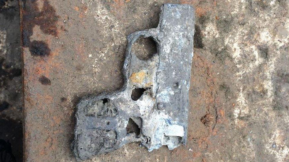 Gun found in Camden Locks