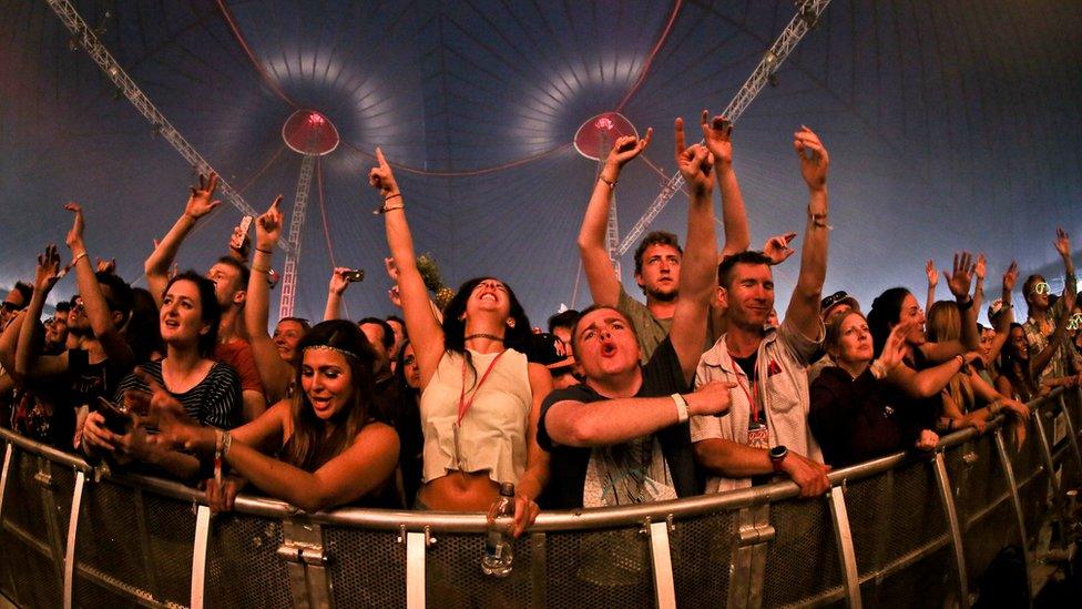 Glastonbury crowd