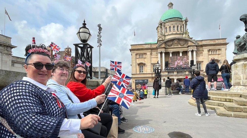 Three generations of same family in Hull