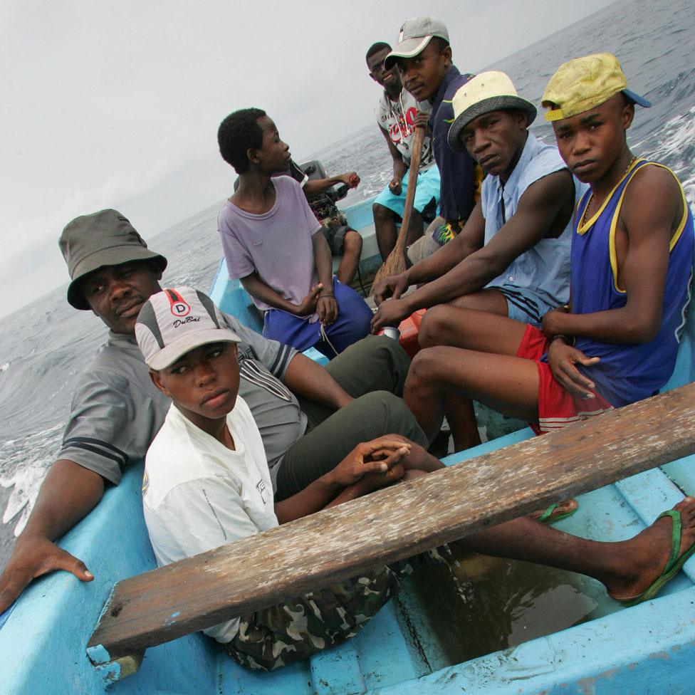 Migrants from Anjouan on a kwassa-kwassa