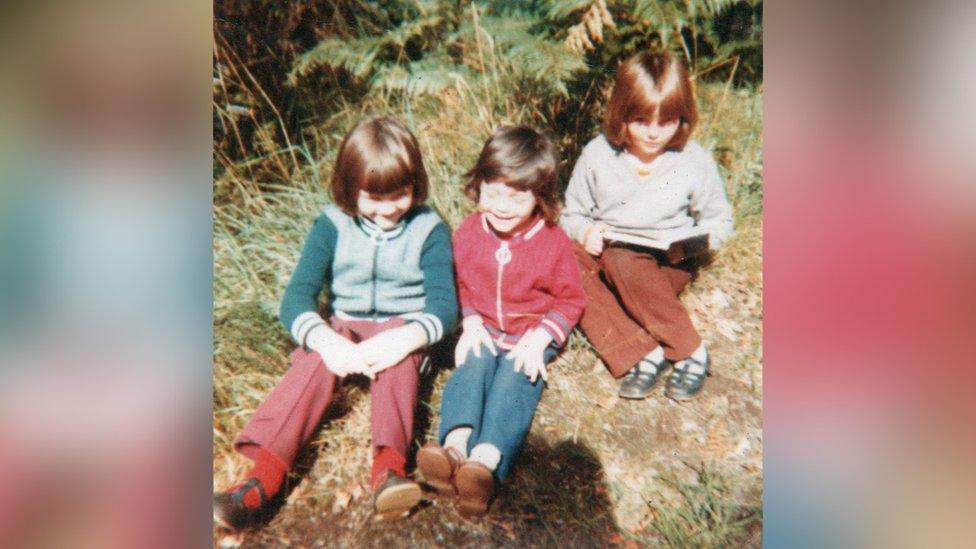 Roseanna, Bridget agus Seumas Mac a’ Phì