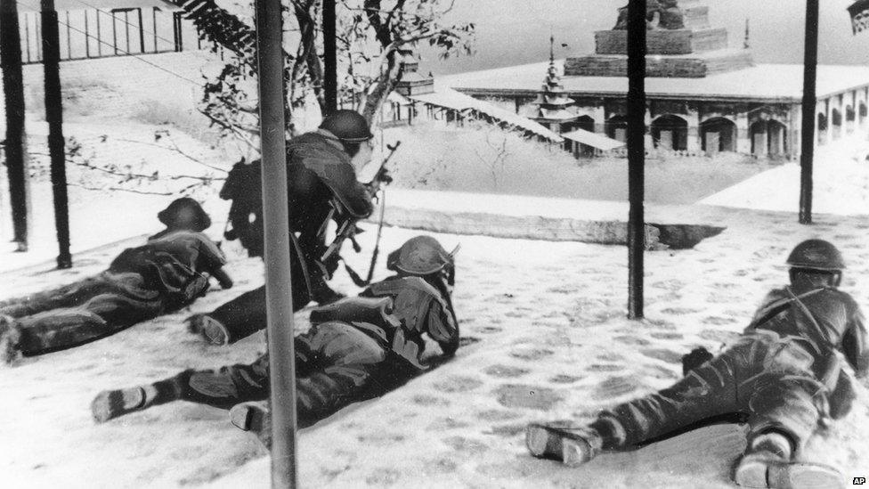 British soldiers fighting in Burma