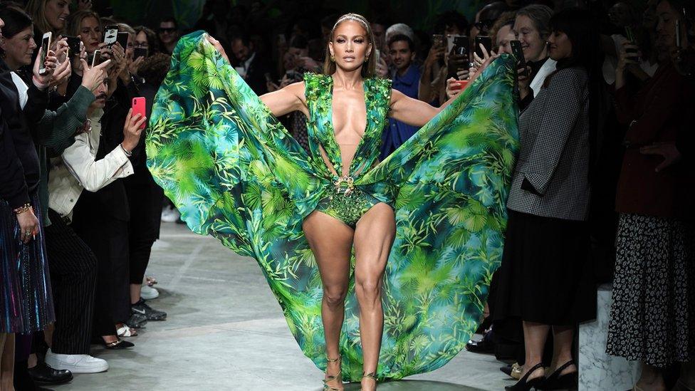 Jlo inspired green dress hotsell