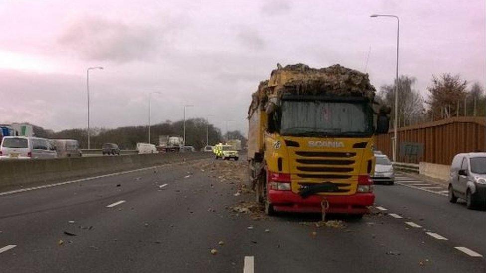 M25 waste food lorry