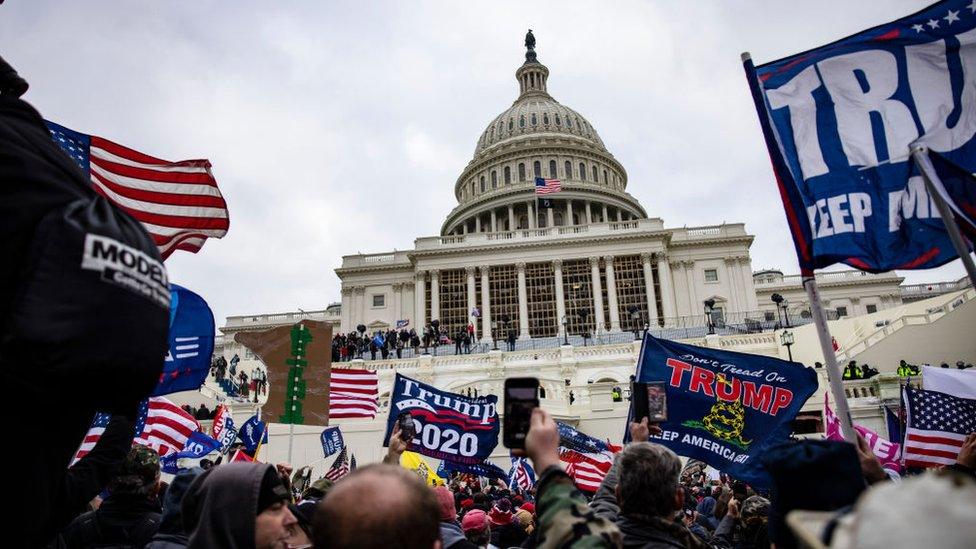 protestors-outside-capitol-building.