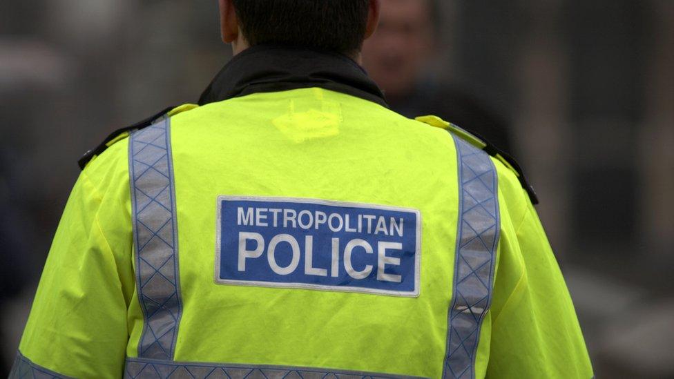 Met Police officer (stock image)