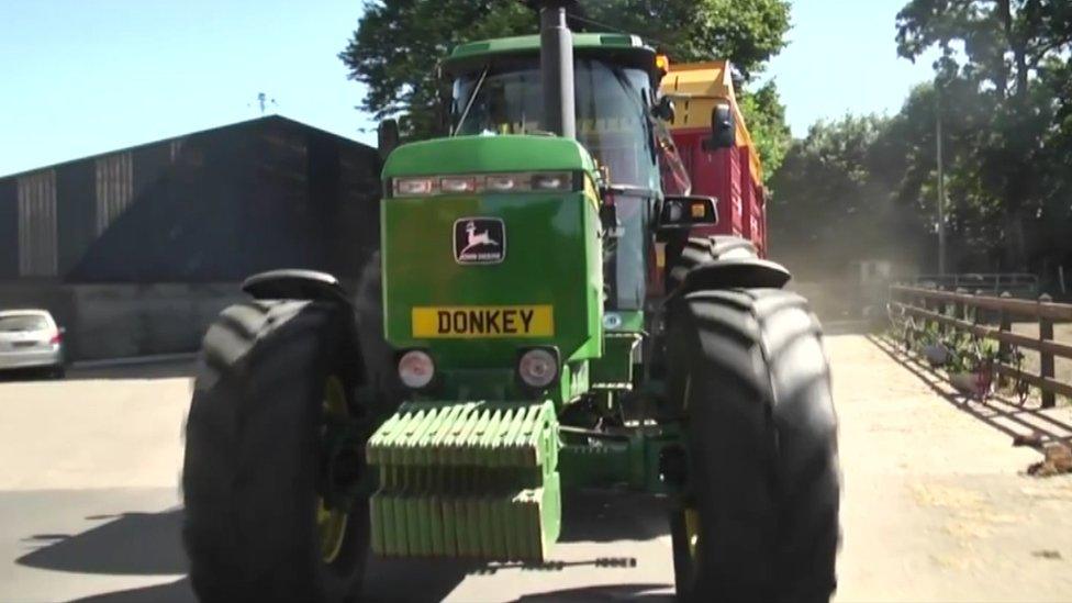 Grassmen tractor