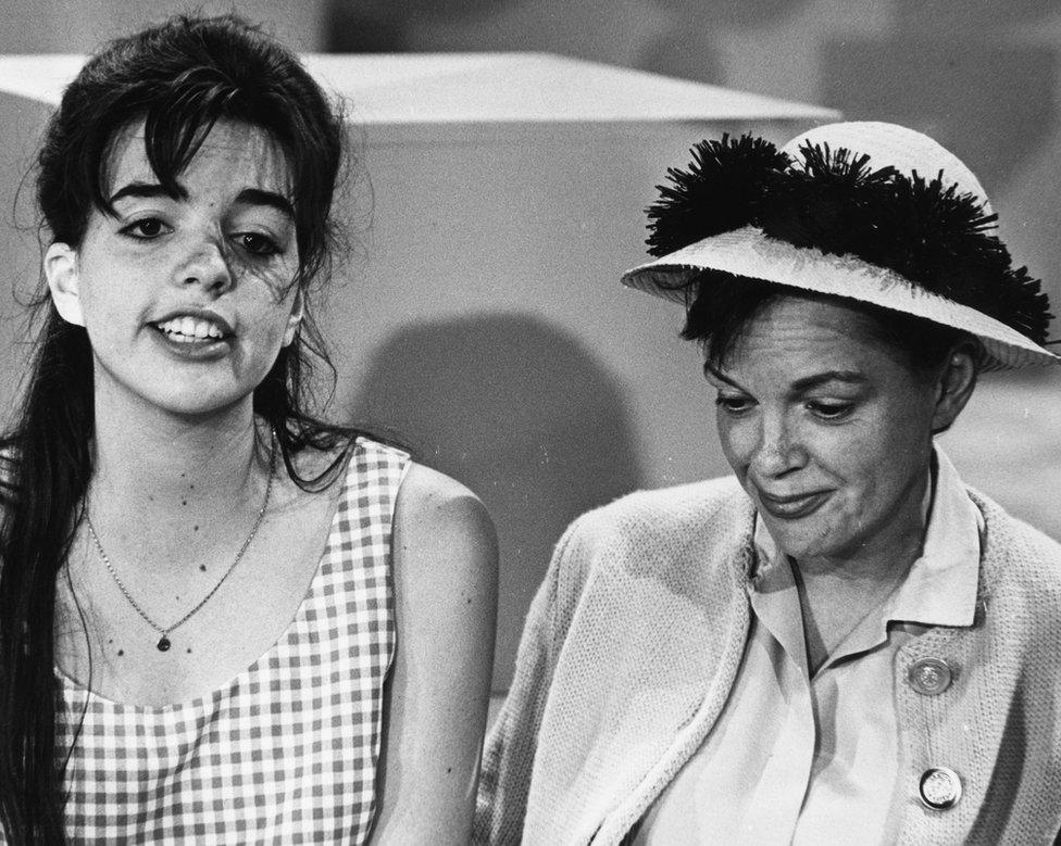 American film actress and singer Judy Garland (1922 - 1969) (right) with her daughter, actress, singer and dancer Liza Minnelli, in 1960.