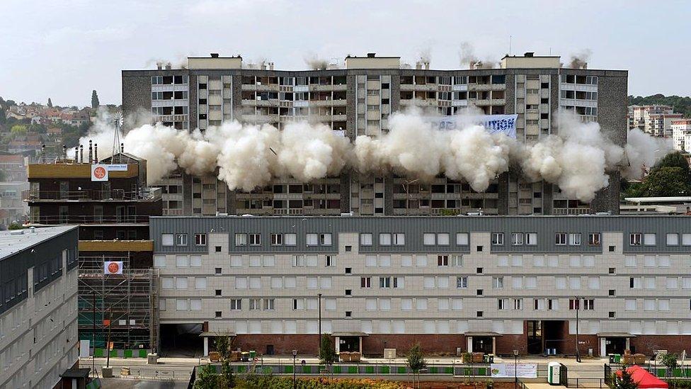 Demolition of the Cite Balzac in Vitry-sur-Seine in 2012