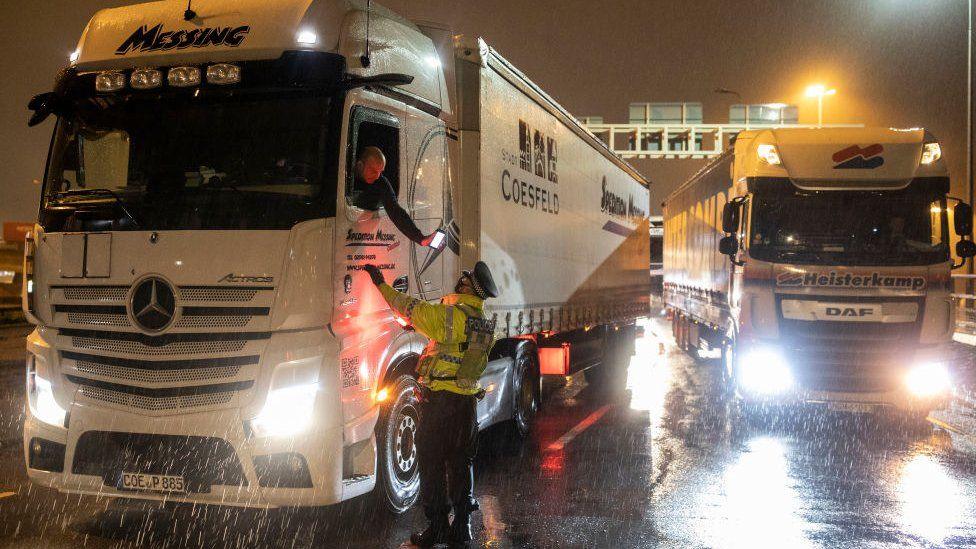 Truckers stuck in queues